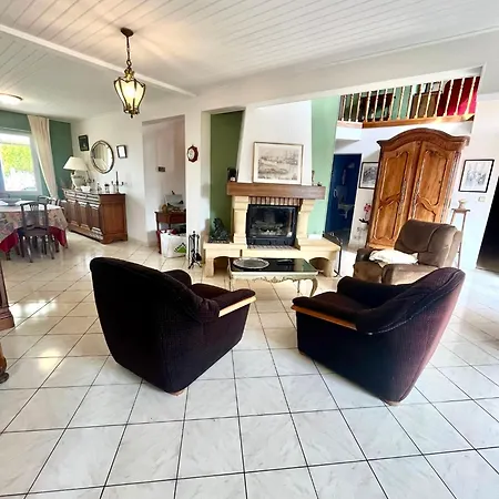 Villa Grande à 5 Min Des Plages- Ménage Inclus- 8 Pers Brem-Sur-Mer