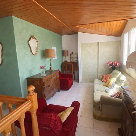Villa Grande à 5 Min Des Plages- Ménage Inclus- 8 Pers